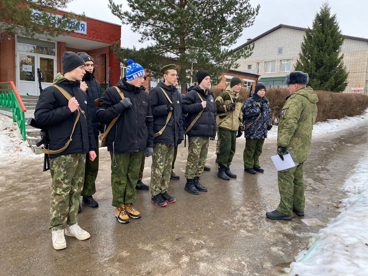 Авангард военно лиски. Патриотический лагерь Авангард. Авангард лагерь Одинцово. Авангард военно патриотический центр. Куяр Авангард лагерь.